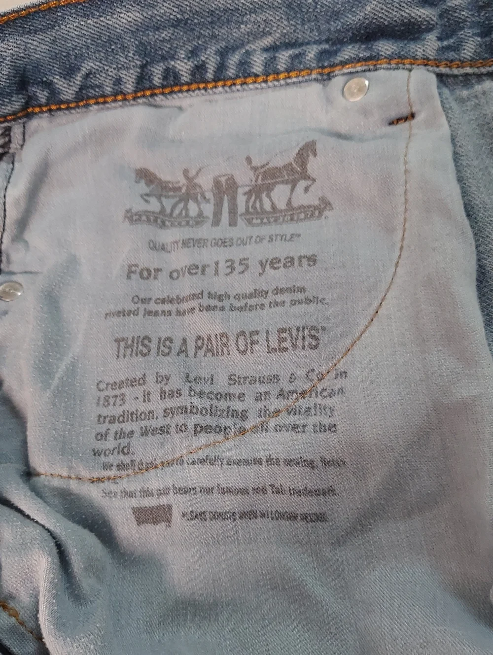 550 Levis, Size 36/29, Lightwash Blue Denim, Vintage